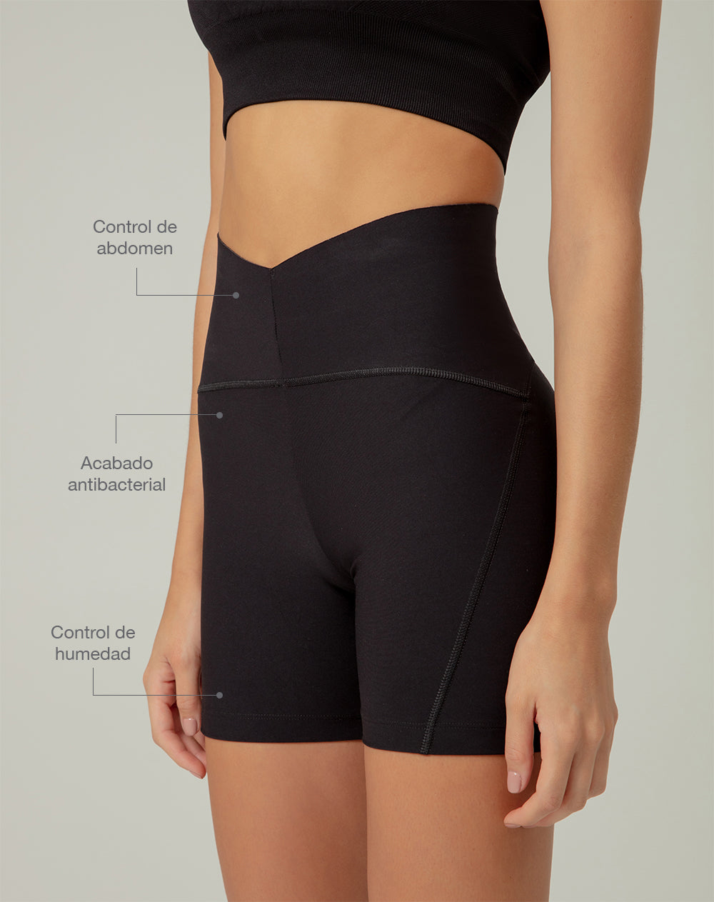 Biker deportivo tiro alto control abdomen negro mujer