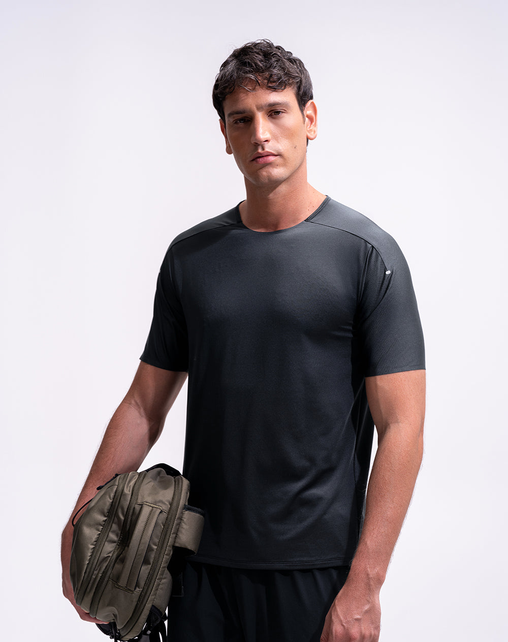 Camiseta deportiva control humedad negra hombre