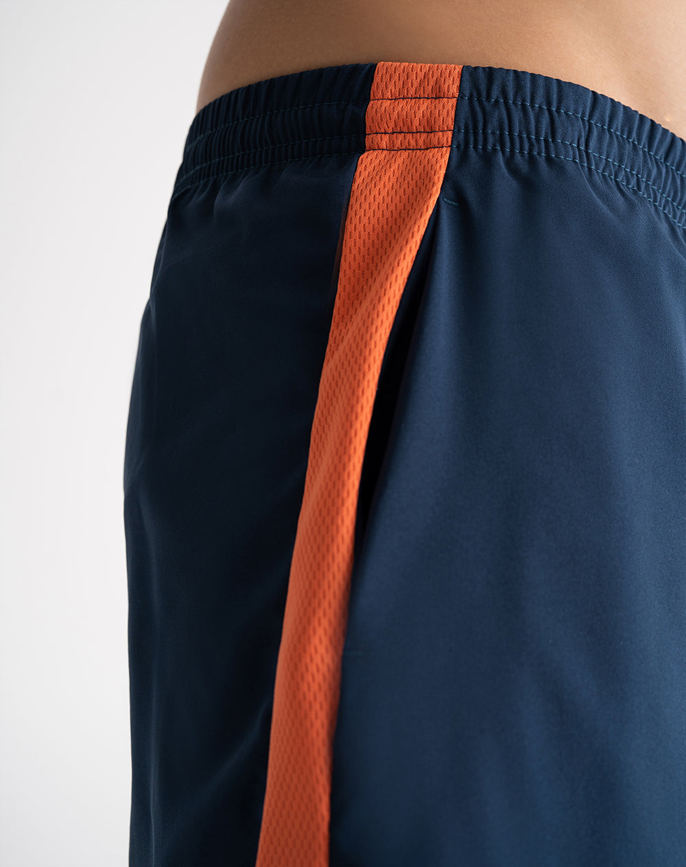 Pantaloneta deportiva secado rápido azul hombre