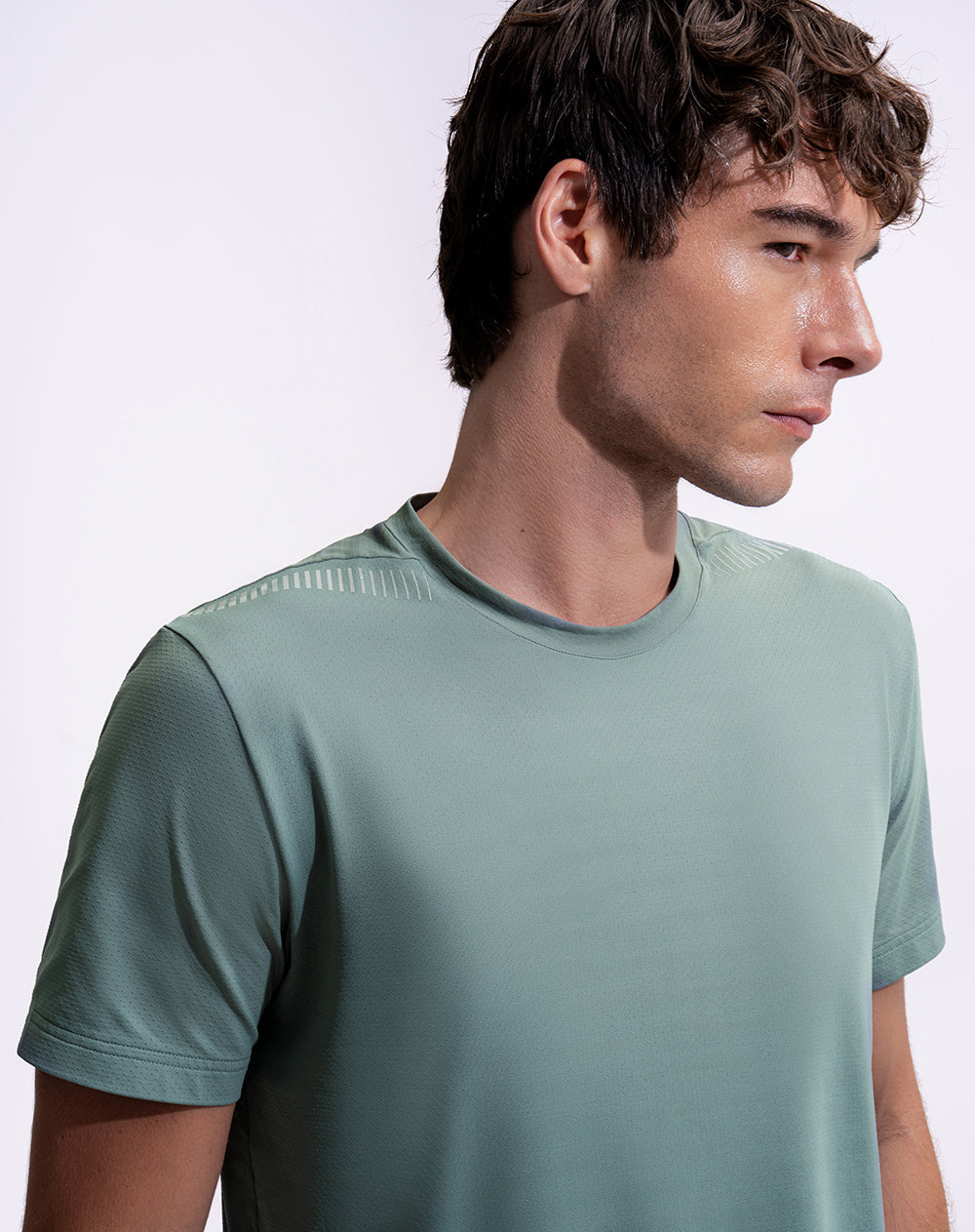 Camiseta deportiva regular manga corta verde hombre